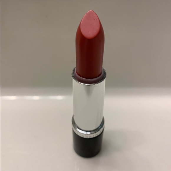New Elizabeth Arden Lipstick Wildberry - Picture 1 of 5